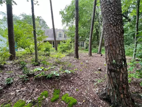 1263 Peace Trail Rd, Walnut Cove, NC 27052