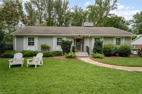 4133 Dogwood Dr, Greensboro, NC 27410