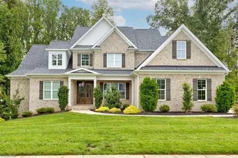 2485 Wellsburg Ct, Clemmons, NC 27012