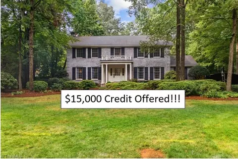 3039 Lake Forest Dr, Greensboro, NC 27408