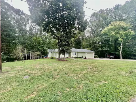 3977 Carriage House Cir Carriage House Cir, Trinity, NC 27370 photo 9