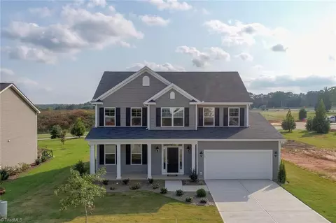 1044 Spruce Garden Dr, Rural Hall, NC 27045