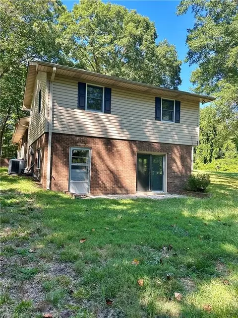 5269 Kimberly Ln, Trinity, NC 27370 photo 3