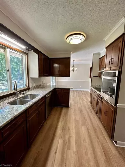 5269 Kimberly Ln, Trinity, NC 27370 photo 10