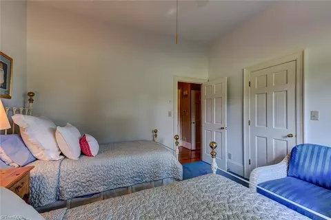 620 Burning Tree Cir, High Point, NC 27265 photo 23