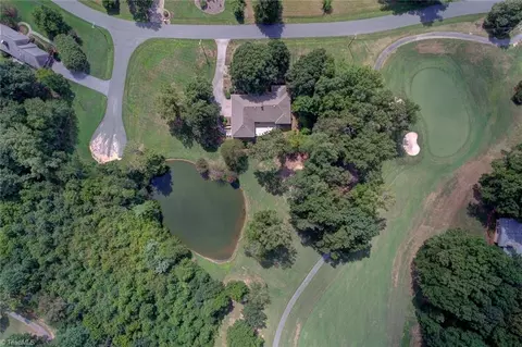 620 Burning Tree Cir, High Point, NC 27265 photo 39