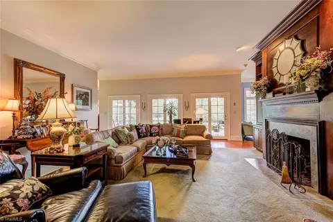 620 Burning Tree Cir, High Point, NC 27265 photo 7
