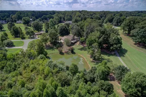 620 Burning Tree Cir, High Point, NC 27265 photo 37