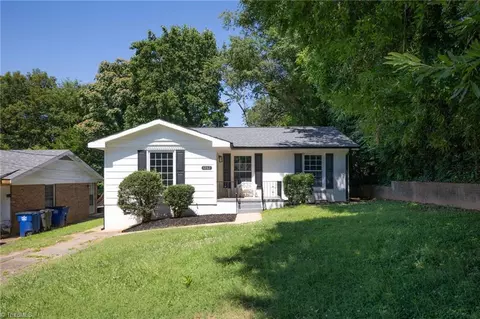 1262 Tredwell Dr, Winston Salem, NC 27103