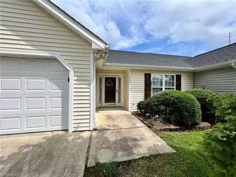 4424 Single Tree Ln, High Point, NC 27265 photo 4