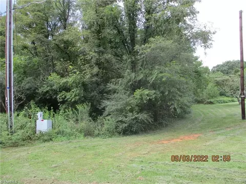 18 Trinity Church Rd, King, NC 27021