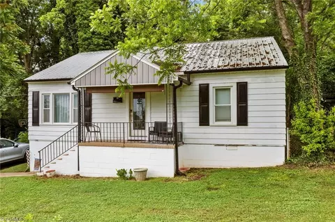 1166 Lockland Ave, Winston Salem, NC 27103