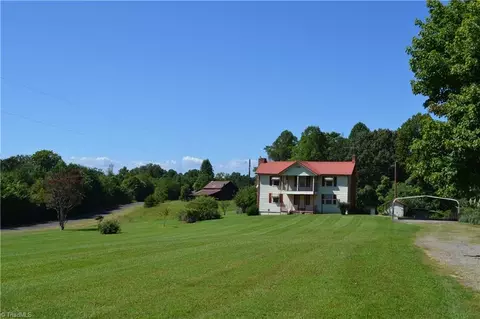 2289 Nc Highway 770, Sandy Ridge, NC 27046