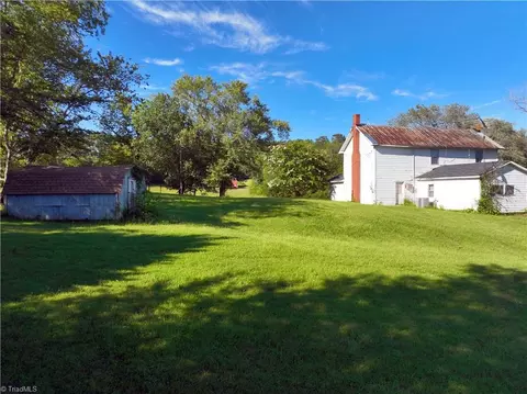 116 Elmo Ln, Pinnacle, NC 27043 photo 4