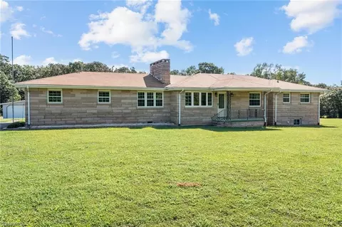 145 Derek Dr, Salisbury, NC 28146 photo 2