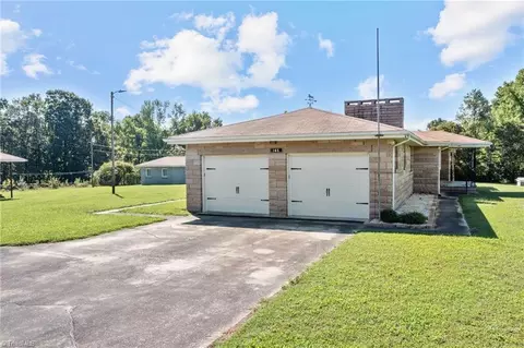145 Derek Dr, Salisbury, NC 28146 photo 4