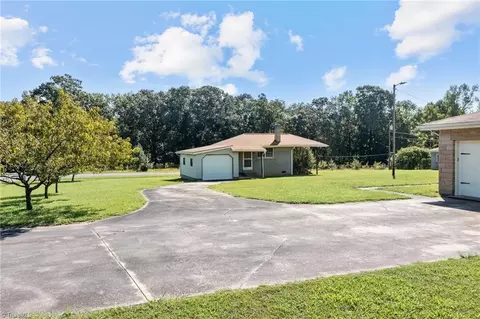 145 Derek Dr, Salisbury, NC 28146 photo 5