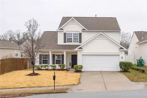 2471 Ingleside Dr, High Point, NC 27265 photo 2