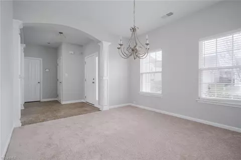 2471 Ingleside Dr, High Point, NC 27265 photo 10