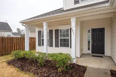 2471 Ingleside Dr, High Point, NC 27265 photo 3