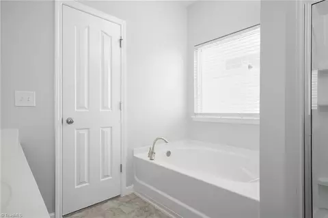 2471 Ingleside Dr, High Point, NC 27265 photo 15