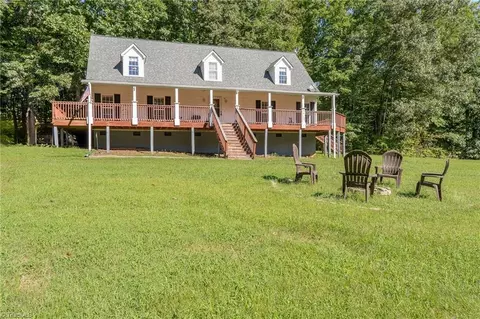 5212 Williard Rd, Oak Ridge, NC 27310