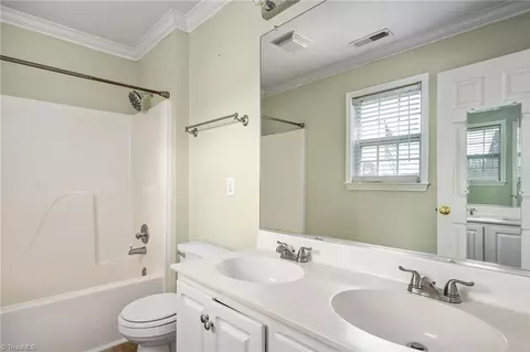 3858 Eagle Glen Rd, High Point, NC 27265 photo 12