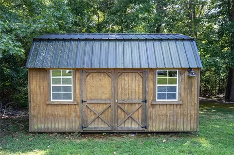3858 Eagle Glen Rd, High Point, NC 27265 photo 21