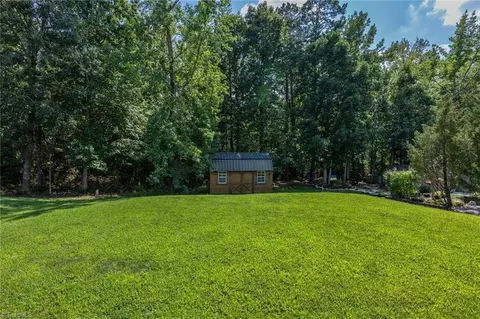 3858 Eagle Glen Rd, High Point, NC 27265 photo 20