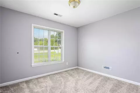 3858 Eagle Glen Rd, High Point, NC 27265 photo 14