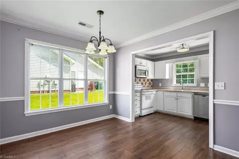 3858 Eagle Glen Rd, High Point, NC 27265 photo 5