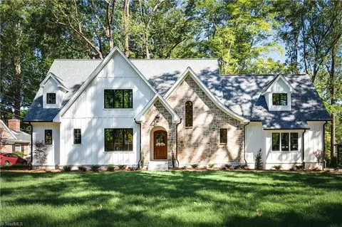 104 Elgin Pl, Greensboro, NC 27410