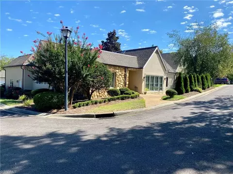 115 Laurel Pl, Bermuda Run, NC 27006