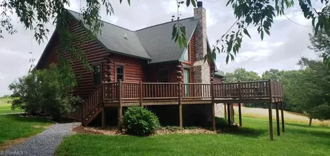 512 Vass Mill Rd, Laurel Fork, VA 24352 photo 3