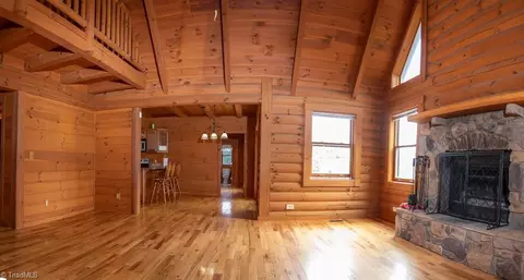 512 Vass Mill Rd, Laurel Fork, VA 24352 photo 13