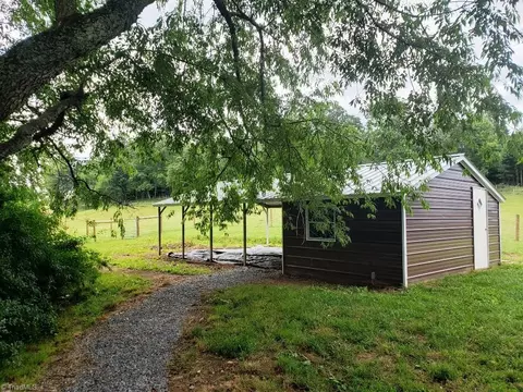 512 Vass Mill Rd, Laurel Fork, VA 24352 photo 32