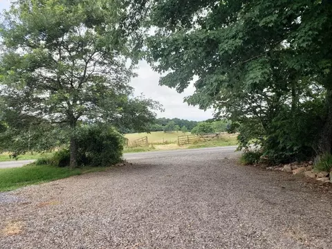 512 Vass Mill Rd, Laurel Fork, VA 24352 photo 5