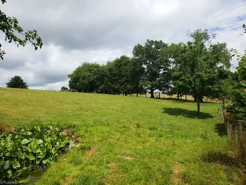 512 Vass Mill Rd, Laurel Fork, VA 24352 photo 37