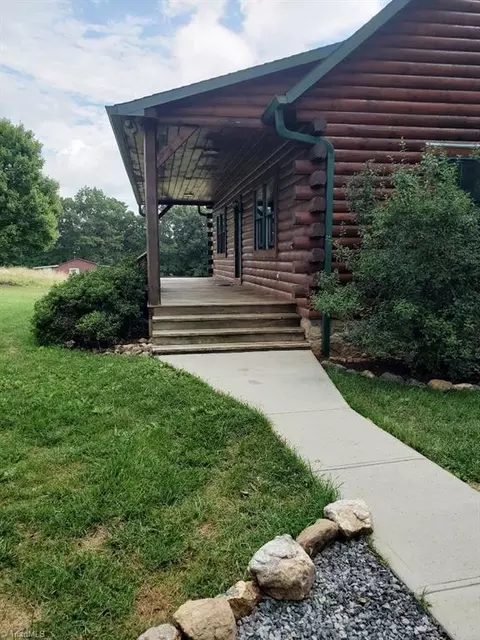 512 Vass Mill Rd, Laurel Fork, VA 24352 photo 6