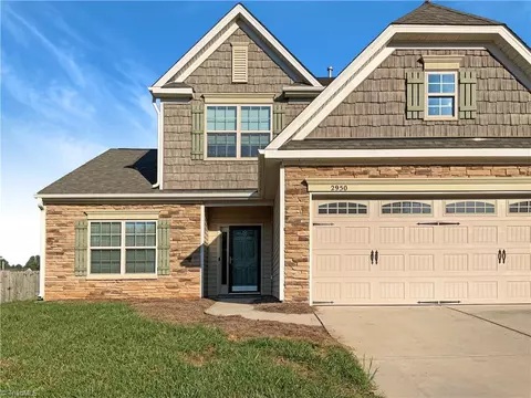2950 Mirasol Ct, Walkertown, NC 27051