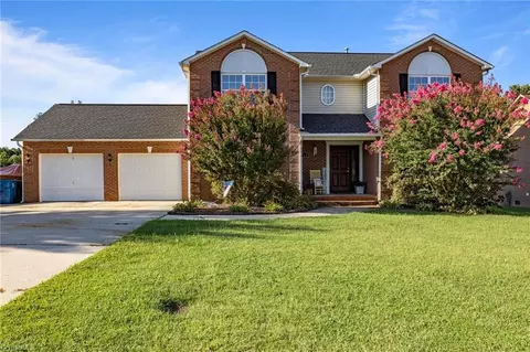 504 Daniel Paul Dr, Archdale, NC 27263