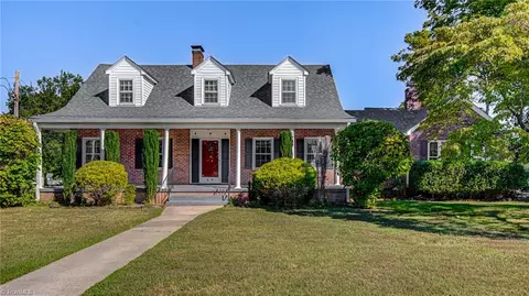 809 Oakview Rd, High Point, NC 27265
