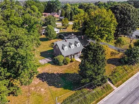 809 Oakview Rd, High Point, NC 27265 photo 46