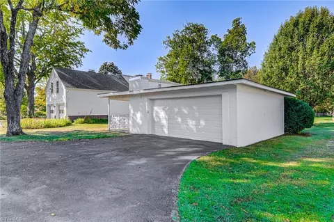 809 Oakview Rd, High Point, NC 27265 photo 37
