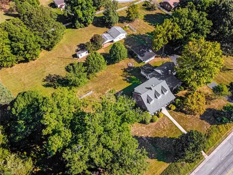 809 Oakview Rd, High Point, NC 27265 photo 48