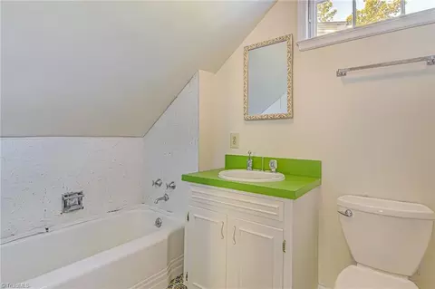 809 Oakview Rd, High Point, NC 27265 photo 15