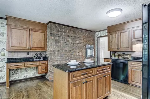 603 Burning Tree Cir, High Point, NC 27265 photo 11