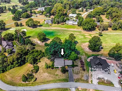 603 Burning Tree Cir, High Point, NC 27265 photo 3