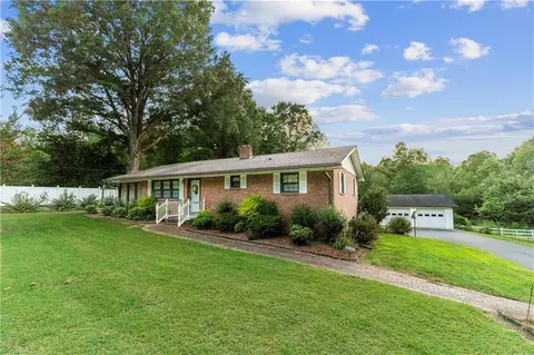 3516 Courtney Huntsville Rd, Yadkinville, NC 27055