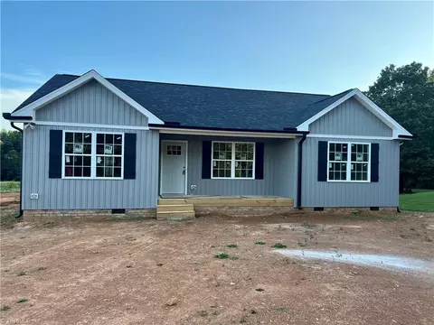 328 Jim Elliott Rd, Denton, NC 27239